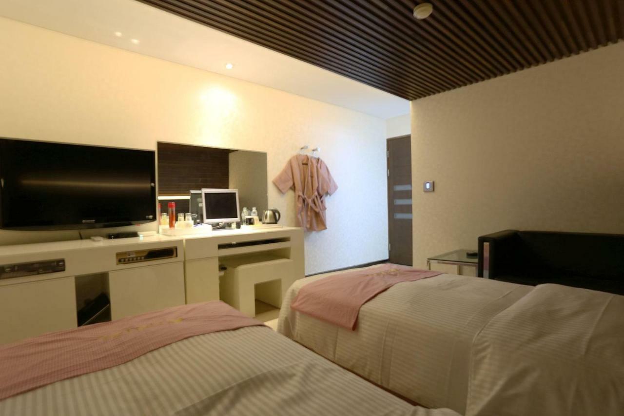 Q Hotel Paju Exterior photo
